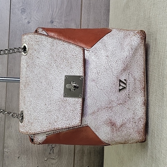 Womens Velez Brown Convertible Backpack Shoulder Bag Tote Purse - Picture 2 of 14